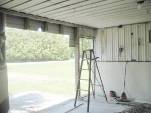 E hog barn starting doors A