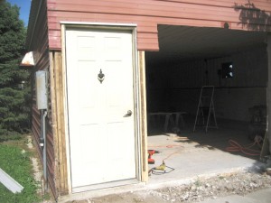 J walk in door in place