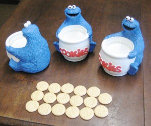 B cookie munster toy
